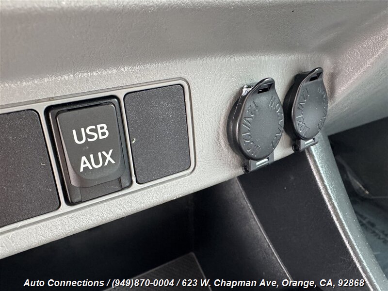 Vehicle image 20 of 35