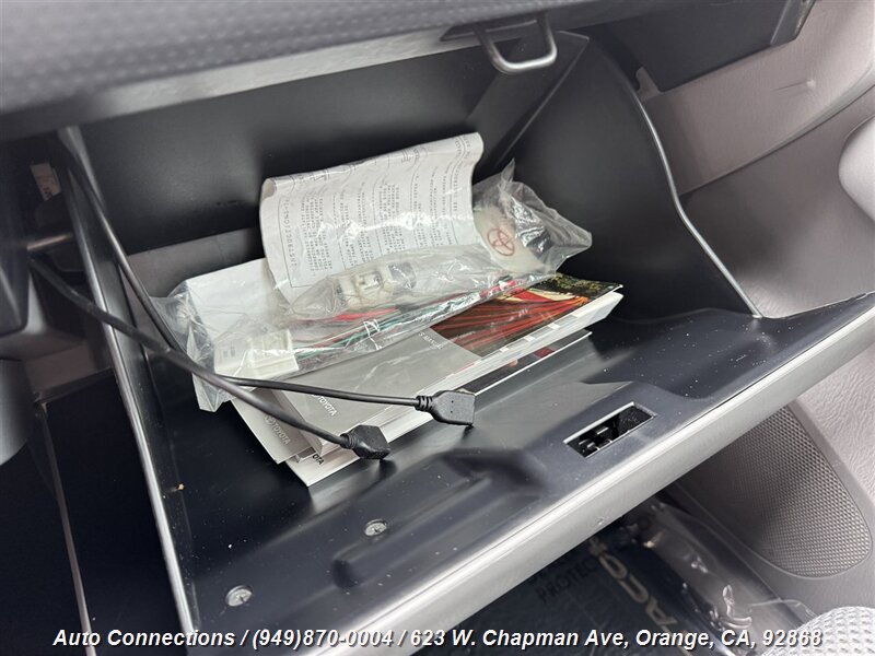 Vehicle image 28 of 35