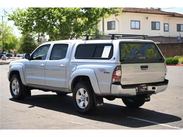 Vehicle image 7 of 32