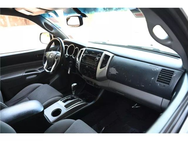 Vehicle image 14 of 32