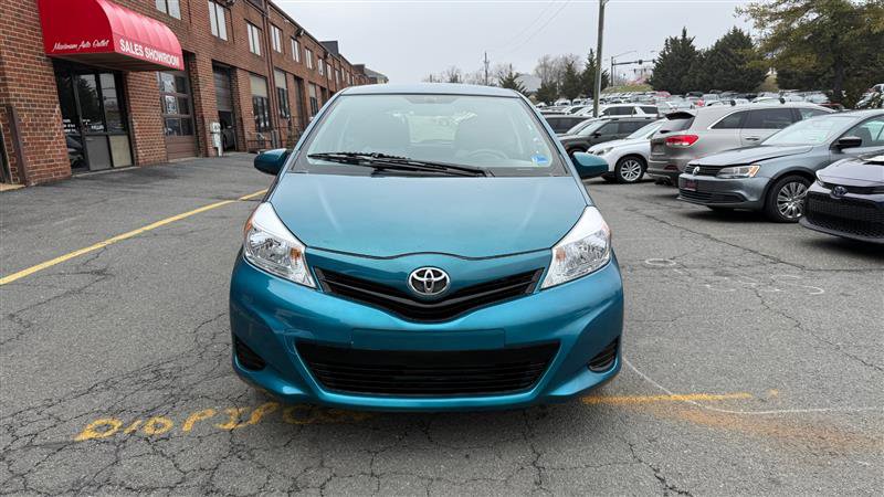 2012 Toyota Yaris Image 2 of 15