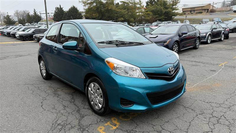 2012 Toyota Yaris Image 3 of 15