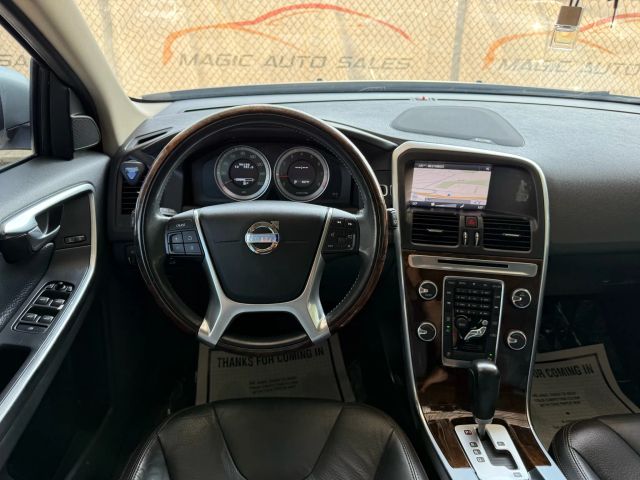 2012 Volvo XC60 3.2L Image 35 of 48