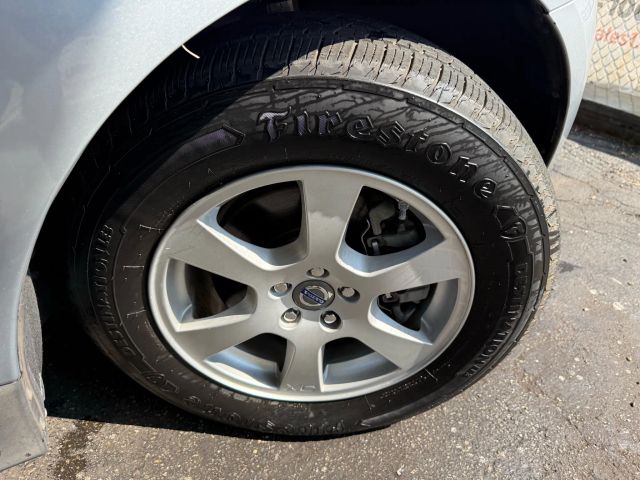 2012 Volvo XC60 3.2L Image 16 of 48