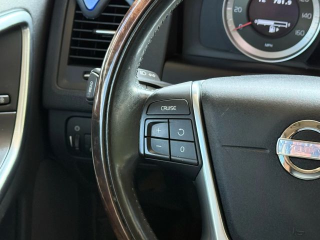 2012 Volvo XC60 3.2L Image 41 of 48