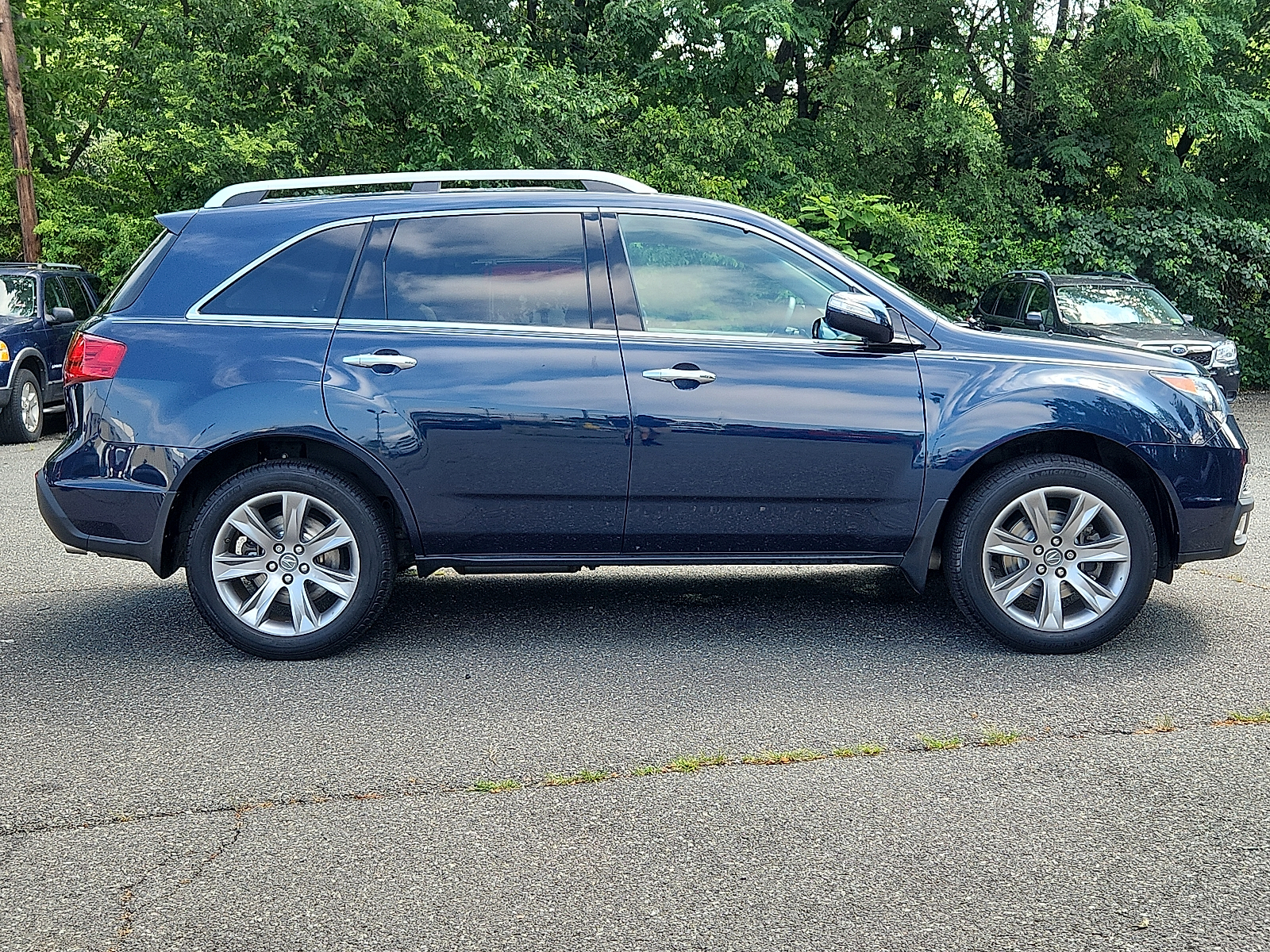 Vehicle image 3 of 31