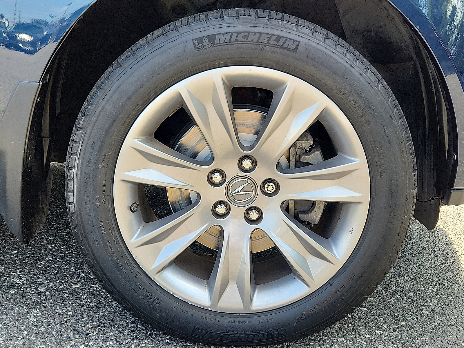 Vehicle image 8 of 31