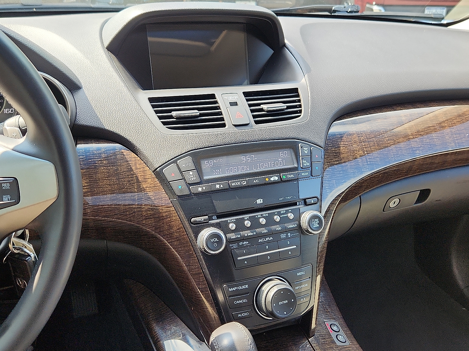 Vehicle image 17 of 31