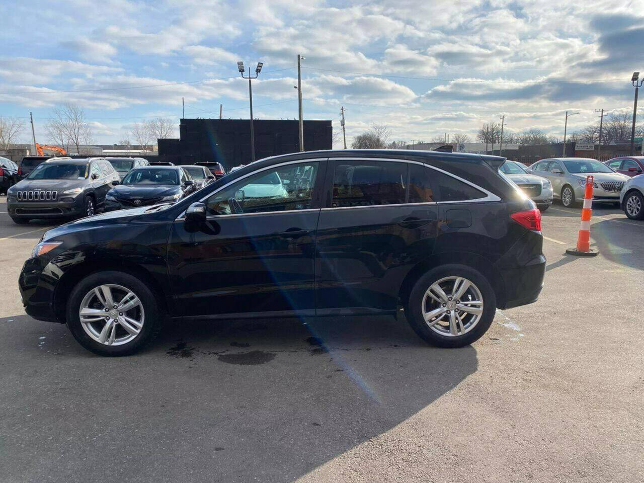 Vehicle image 9 of 13