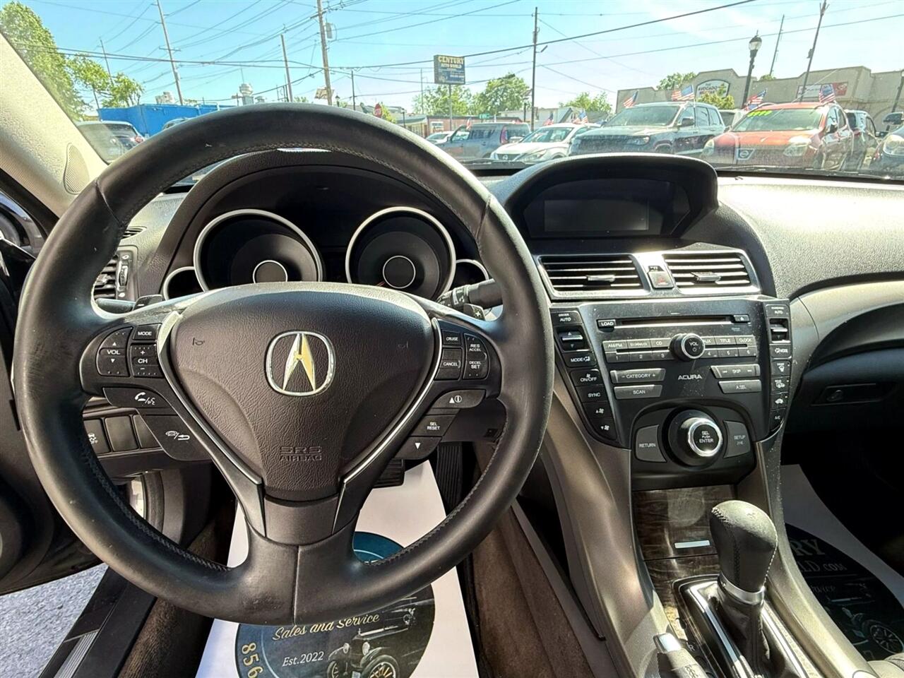 Vehicle image 11 of 19