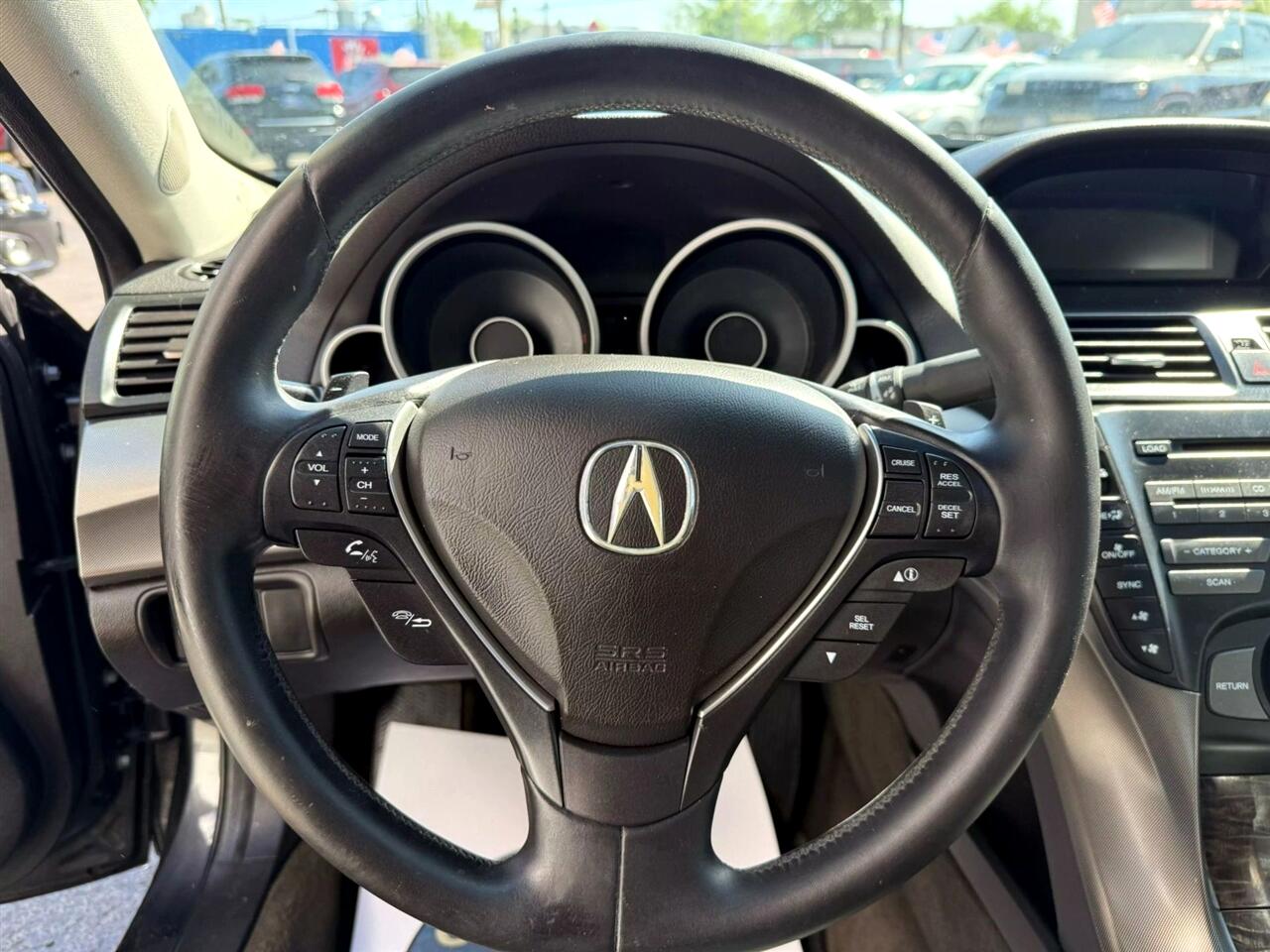 Vehicle image 12 of 19