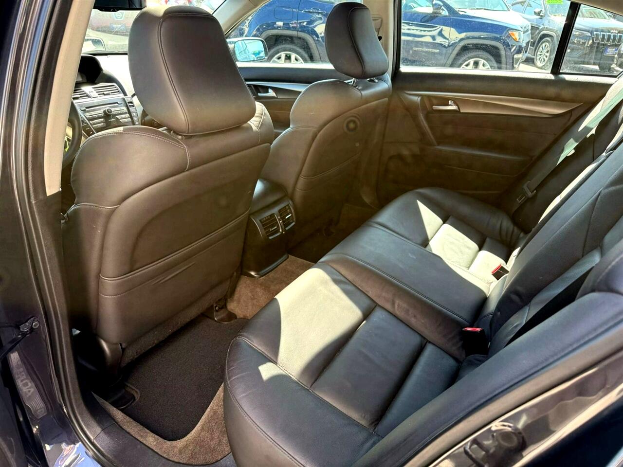 Vehicle image 19 of 19