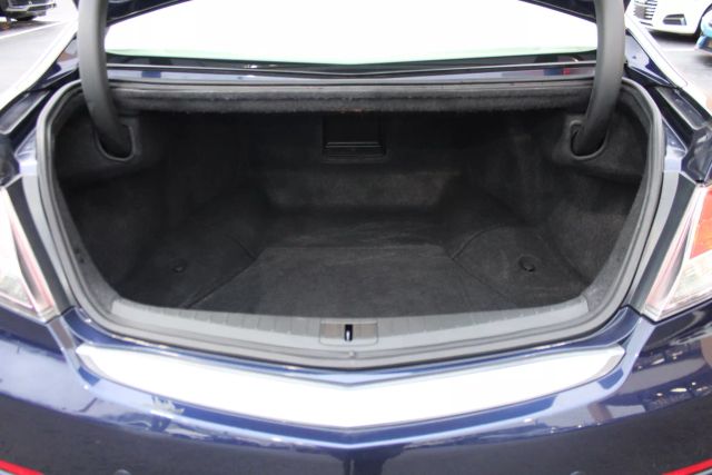 Vehicle image 28 of 36