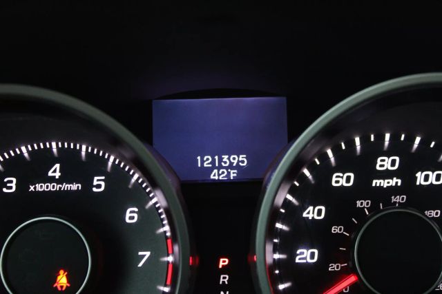 Vehicle image 17 of 36