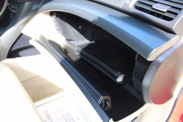 Vehicle image 31 of 37