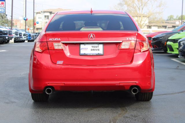 Vehicle image 5 of 37
