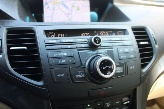 Vehicle image 15 of 37