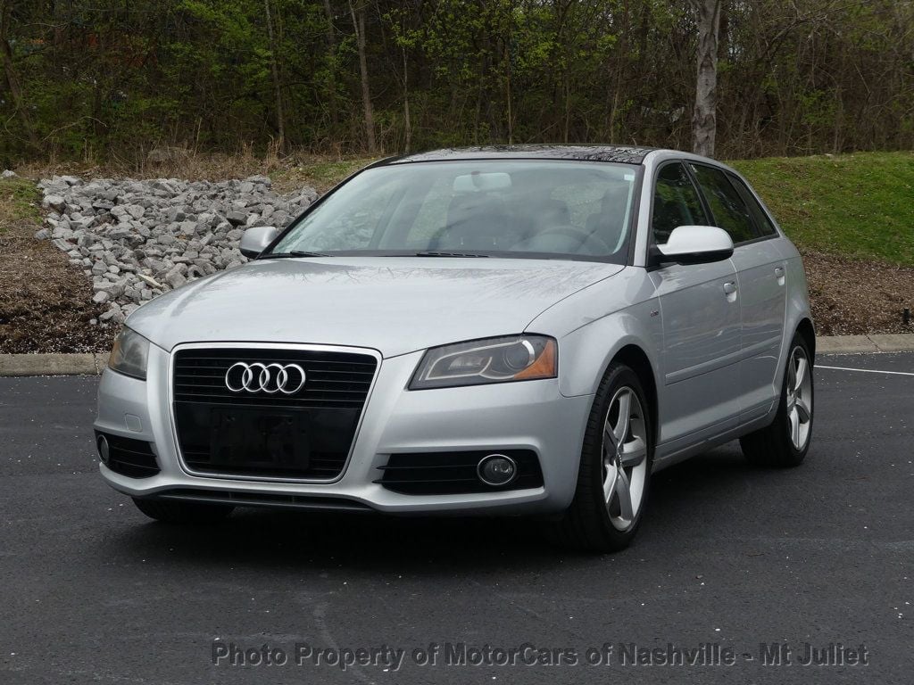 Vehicle image 3 of 44