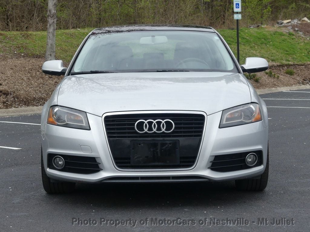 Vehicle image 5 of 44