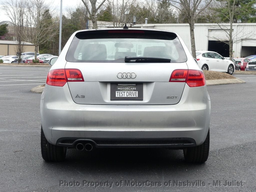 Vehicle image 13 of 44