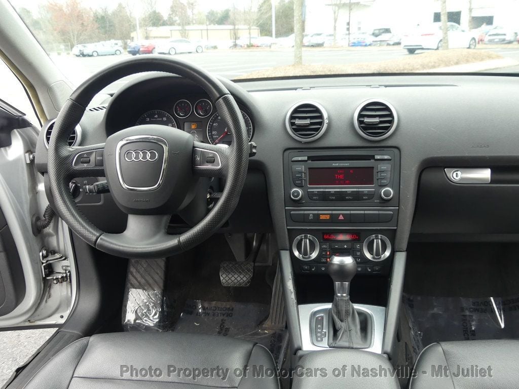 Vehicle image 29 of 44
