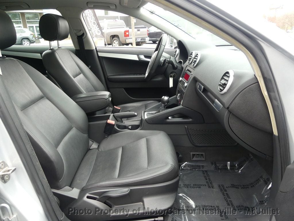 Vehicle image 22 of 44