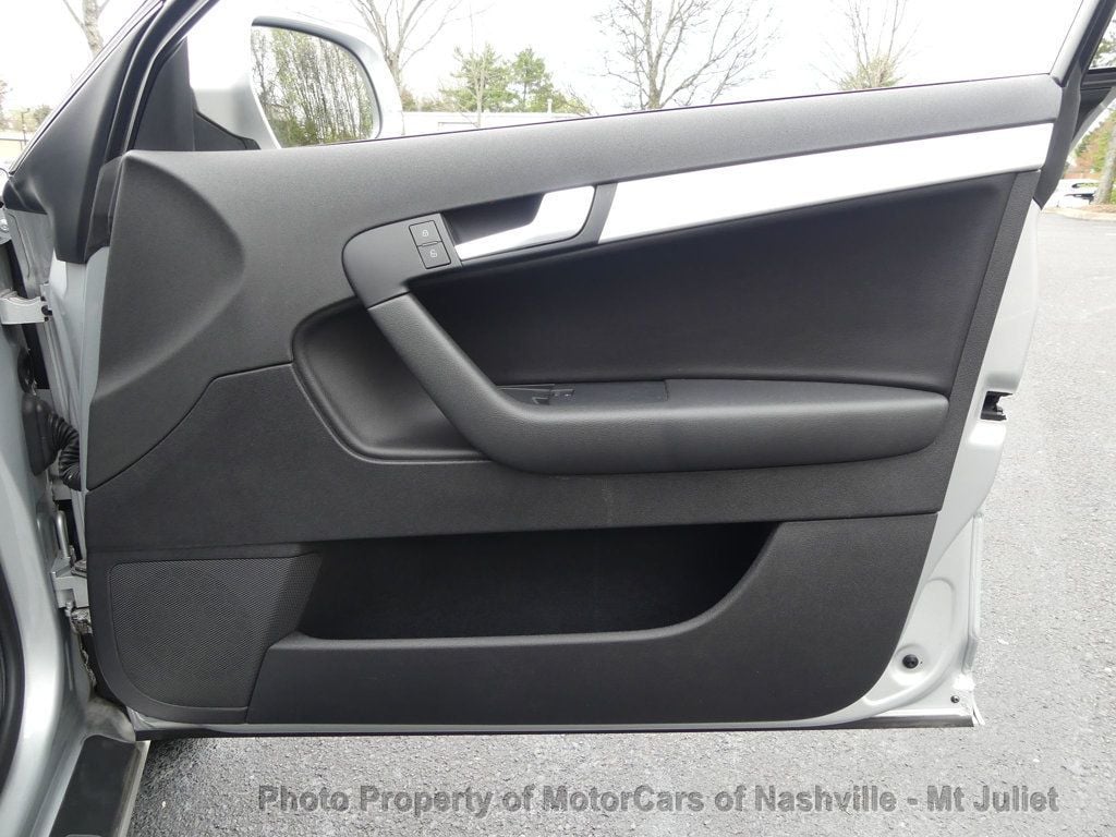 Vehicle image 17 of 44