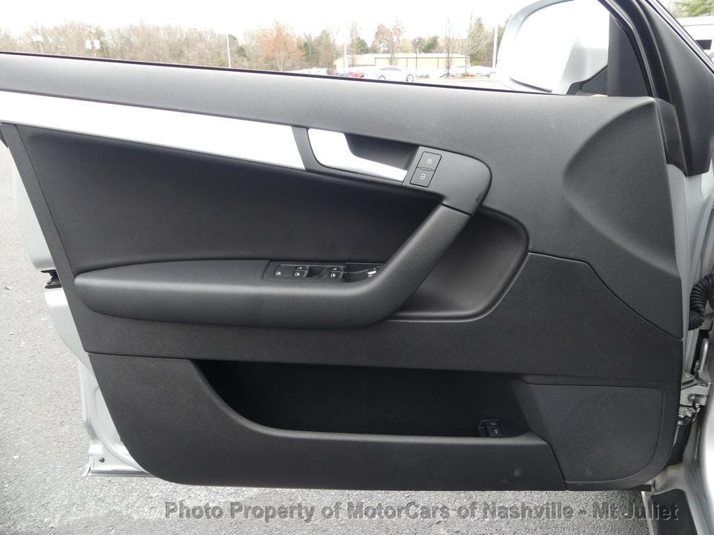 Vehicle image 16 of 44