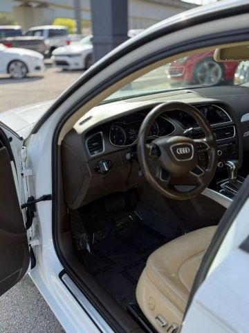 Vehicle image 23 of 35