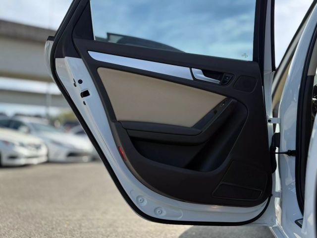 Vehicle image 11 of 35