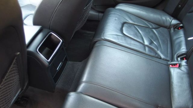 Vehicle image 21 of 55