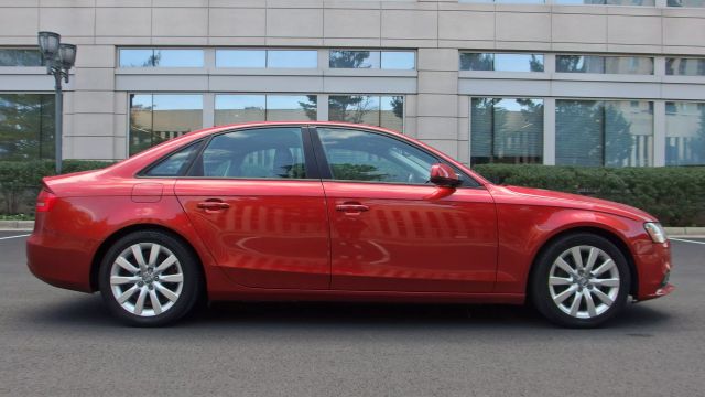 Vehicle image 4 of 55