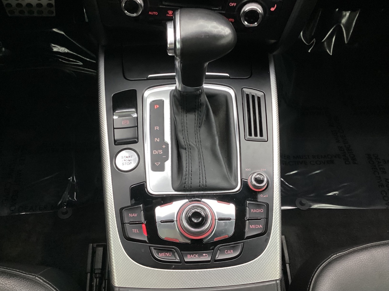 Vehicle image 31 of 46