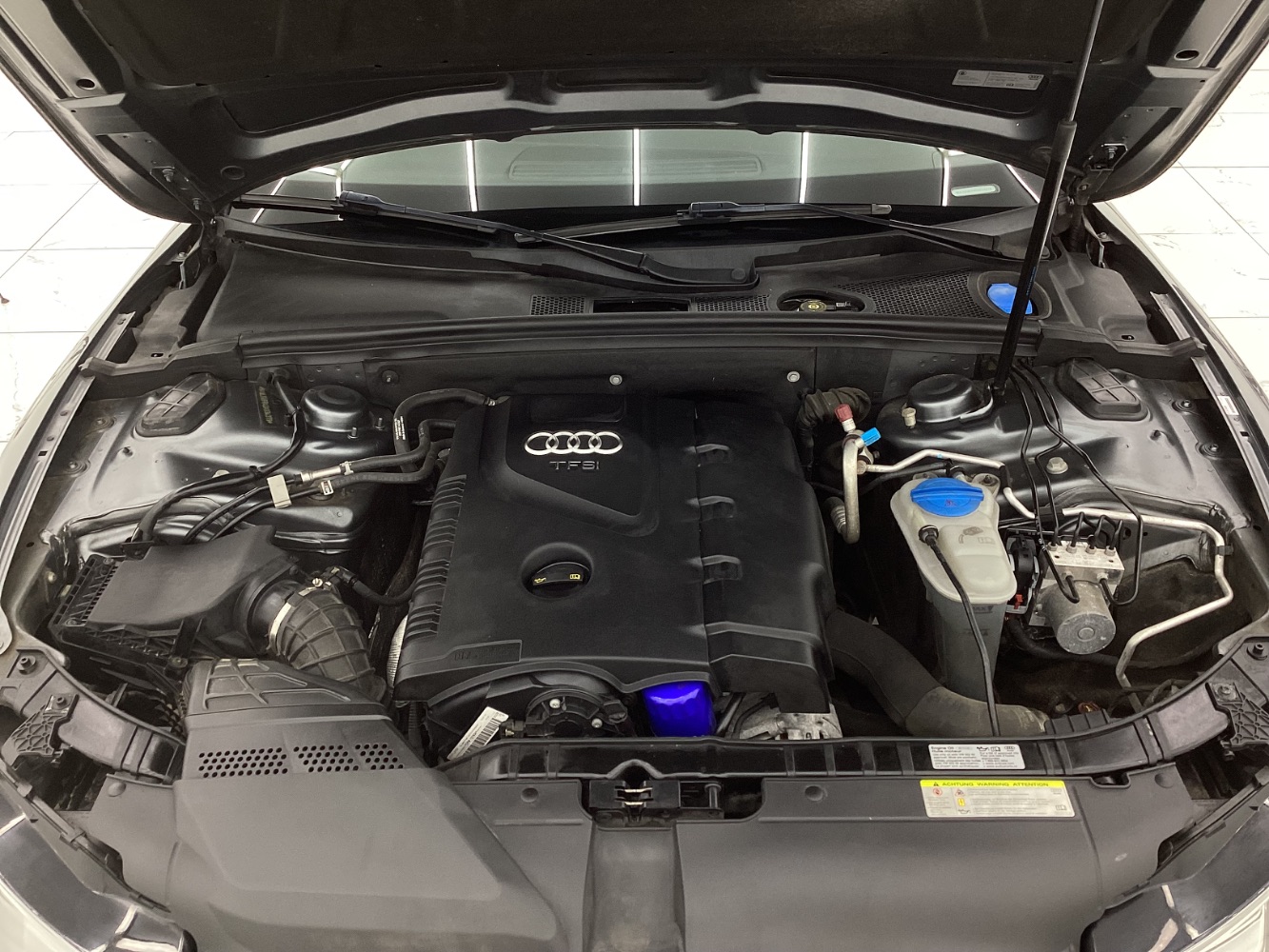 Vehicle image 40 of 46