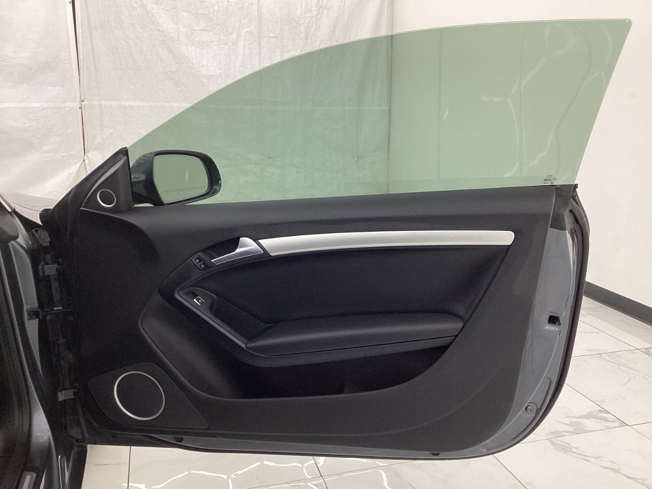 Vehicle image 18 of 46