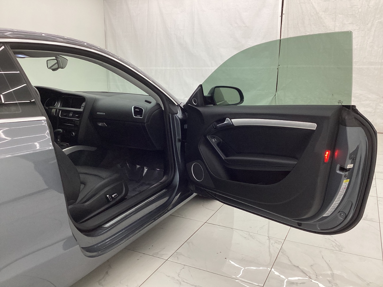 Vehicle image 16 of 46