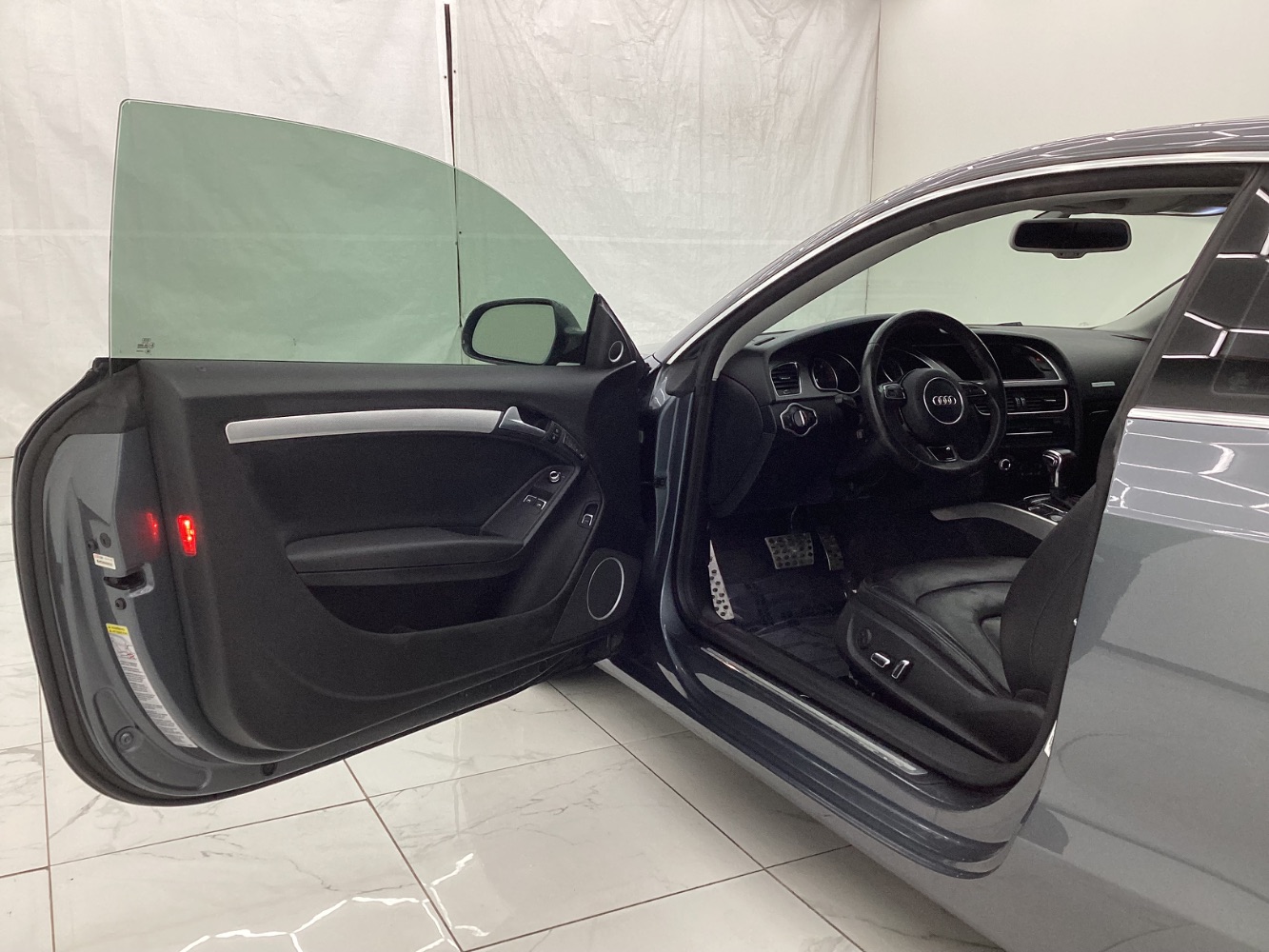 Vehicle image 15 of 46