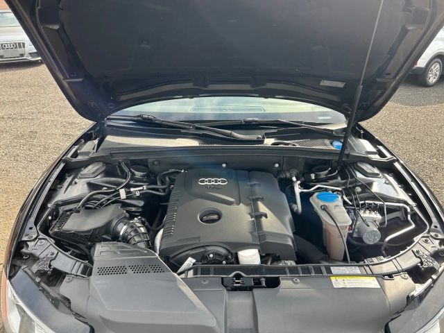Vehicle image 9 of 18