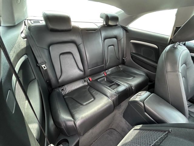 Vehicle image 11 of 18