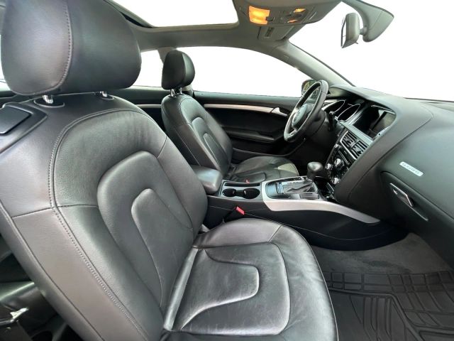 Vehicle image 13 of 18