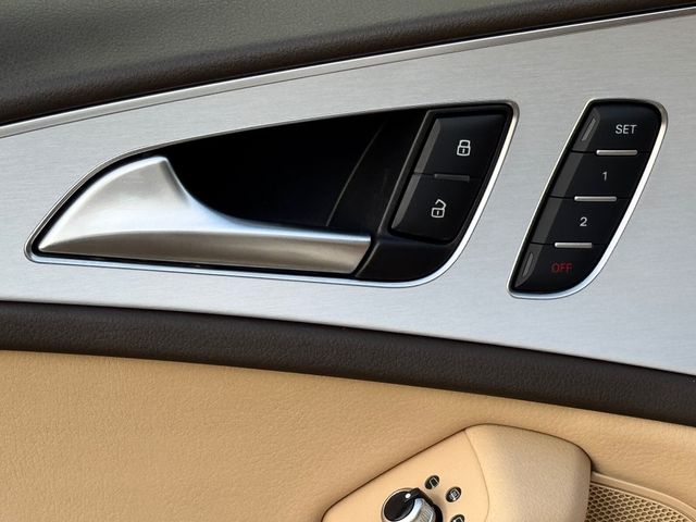 Vehicle image 26 of 35