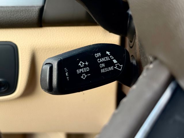 Vehicle image 28 of 35