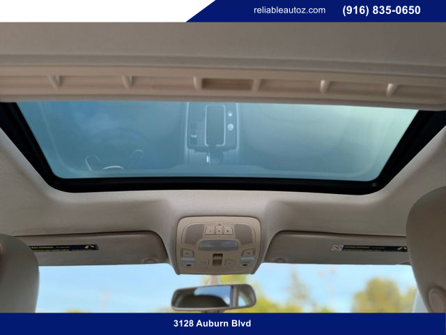 Vehicle image 31 of 35