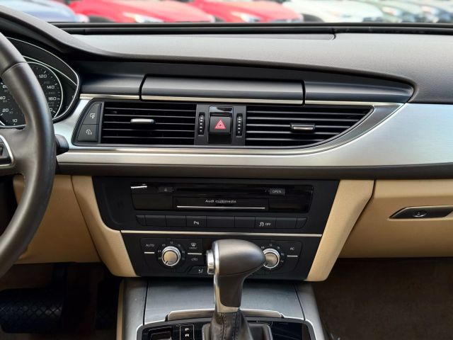 Vehicle image 18 of 35