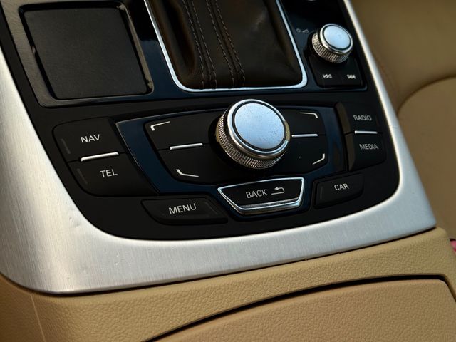 Vehicle image 27 of 35
