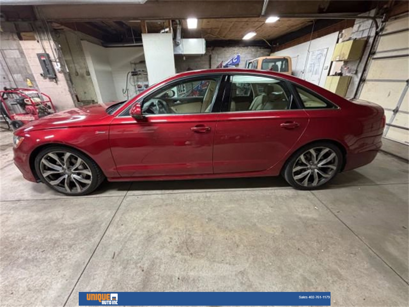 Vehicle image 4 of 76