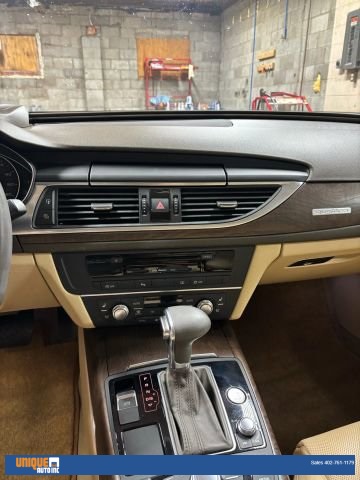 Vehicle image 36 of 76