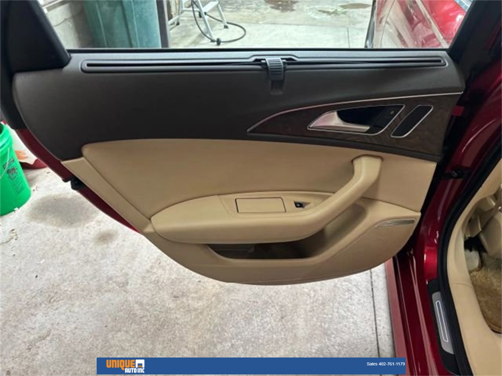 Vehicle image 28 of 76