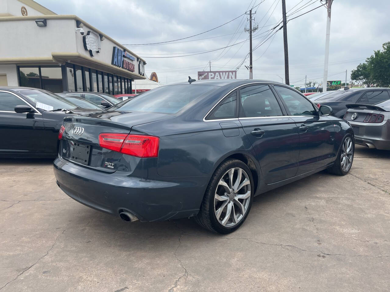 Vehicle image 3 of 20