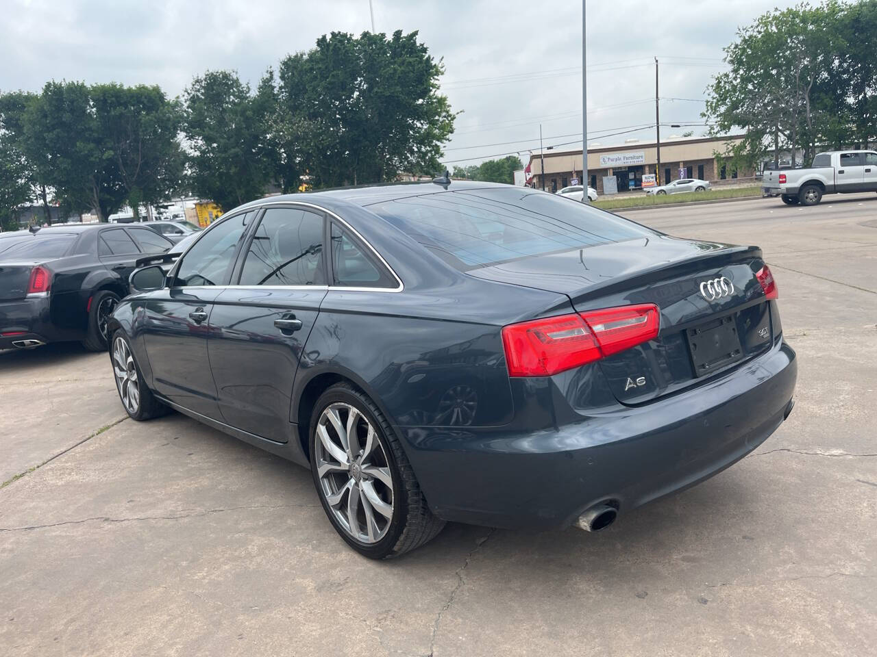 Vehicle image 4 of 20